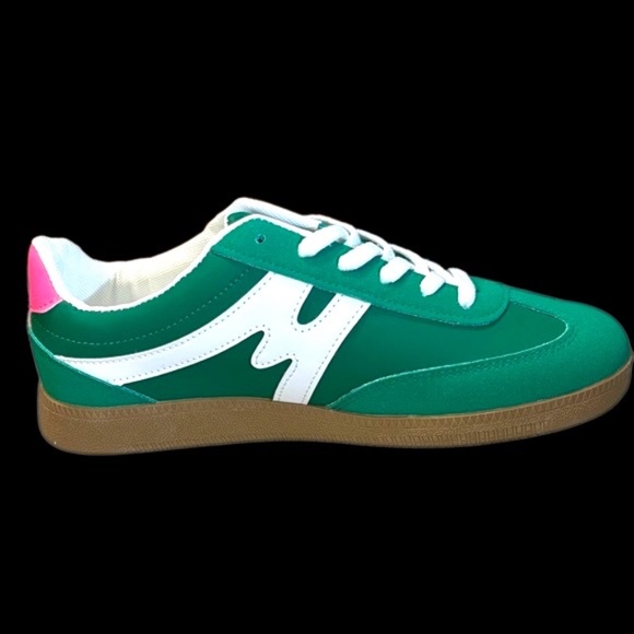 NWOT-Green Low-Top Sneakers with White Wave & Pink Accents - Picture 2 of 15